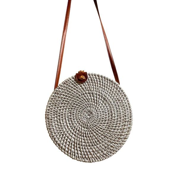 Handcrafted White Round Rattan Purse Leather Strap Crossbody Canteen‎ Boho Chic - Picture 4 of 14